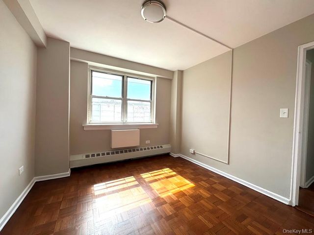 8900 170th Street 7D, Jamaica, NY 11432