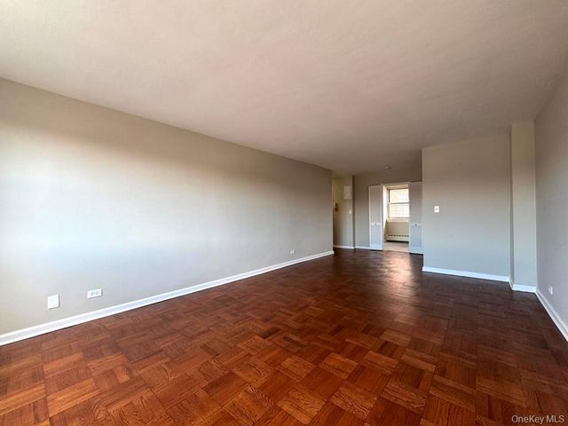 8900 170th Street 7D, Jamaica, NY 11432