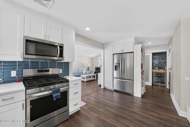 1509 Spray Avenue, Beachwood, NJ 08722