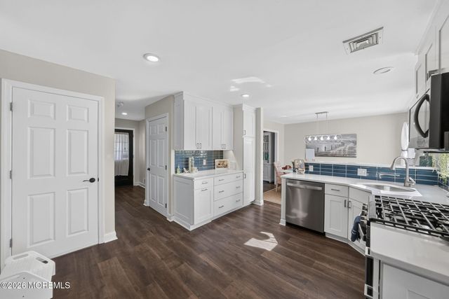 1509 Spray Avenue, Beachwood, NJ 08722
