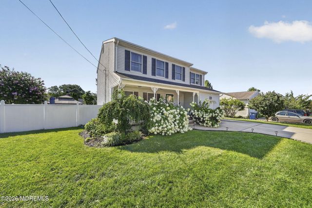 1509 Spray Avenue, Beachwood, NJ 08722