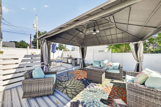 1509 Spray Avenue, Beachwood, NJ 08722