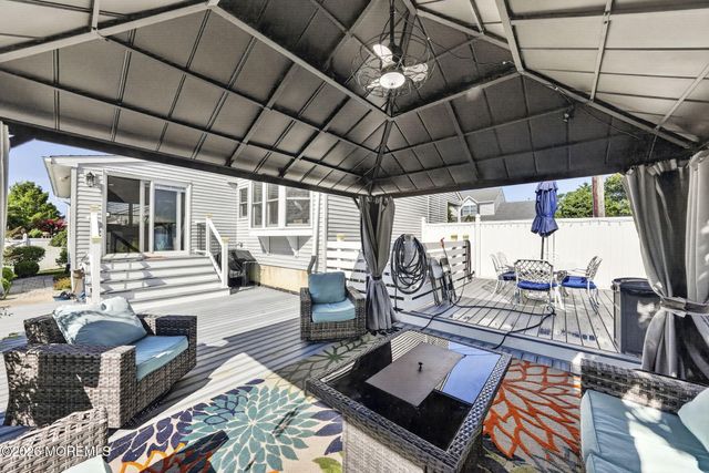 1509 Spray Avenue, Beachwood, NJ 08722