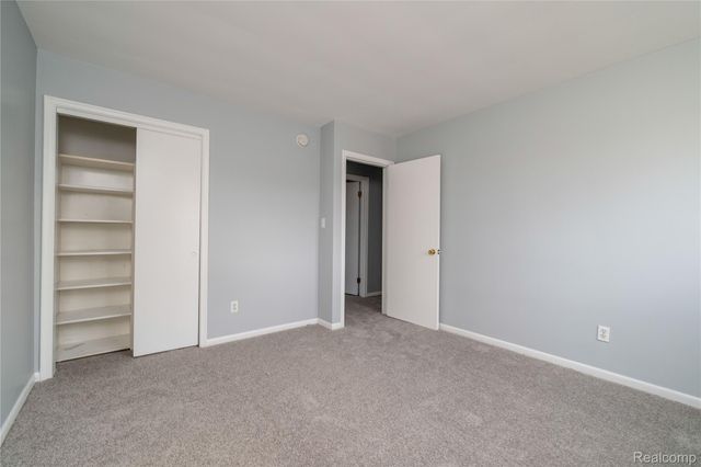 29046 Lorraine Avenue, Warren, MI 48093