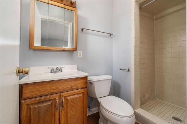 29046 Lorraine Avenue, Warren, MI 48093