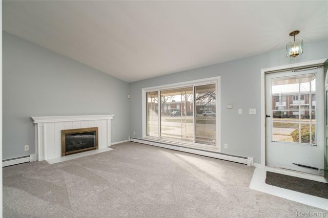 29046 Lorraine Avenue, Warren, MI 48093