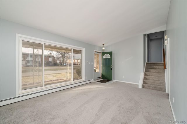 29046 Lorraine Avenue, Warren, MI 48093