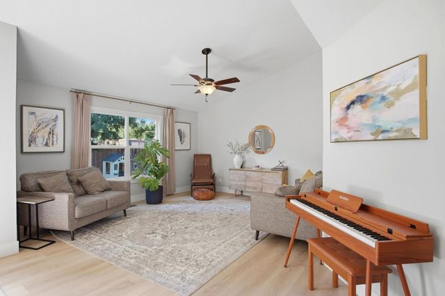 2065 N Quincy Rd, Turlock, CA 95382