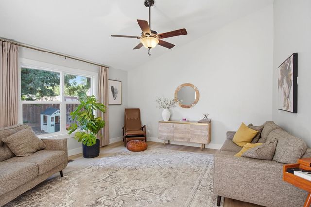 2065 N Quincy Rd, Turlock, CA 95382