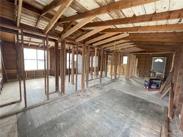 1302 E Cano Street, Edinburg, TX 78539