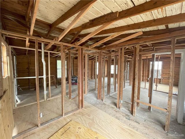 1302 E Cano Street, Edinburg, TX 78539