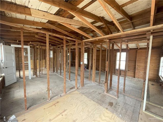 1302 E Cano Street, Edinburg, TX 78539