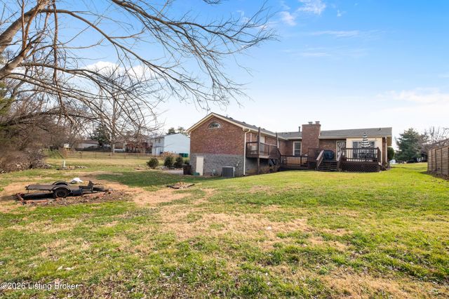 3212 Summerfield Dr, Louisville, KY 40220