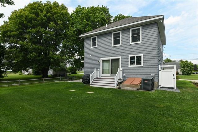 31 Abalone Road, Narragansett, RI 02882