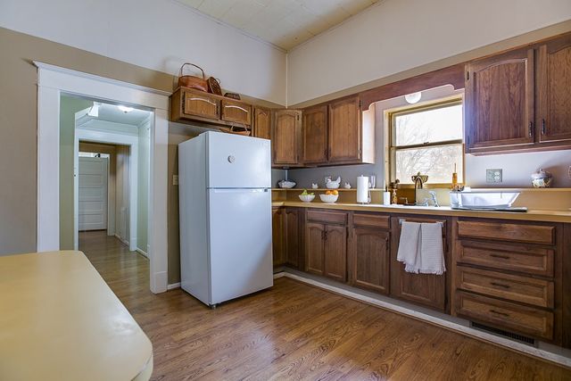 801 N 9th Street, Ballinger, TX 76821