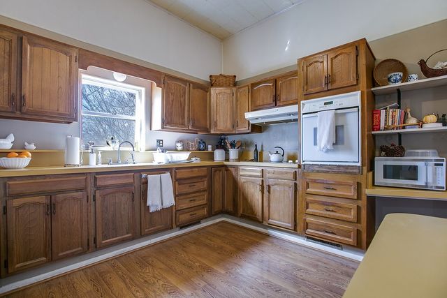 801 N 9th Street, Ballinger, TX 76821