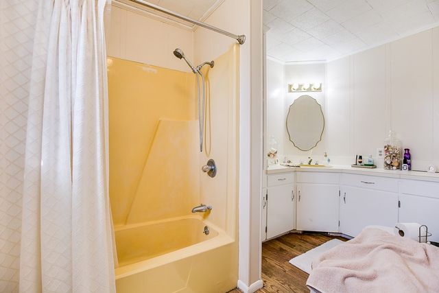 801 N 9th Street, Ballinger, TX 76821