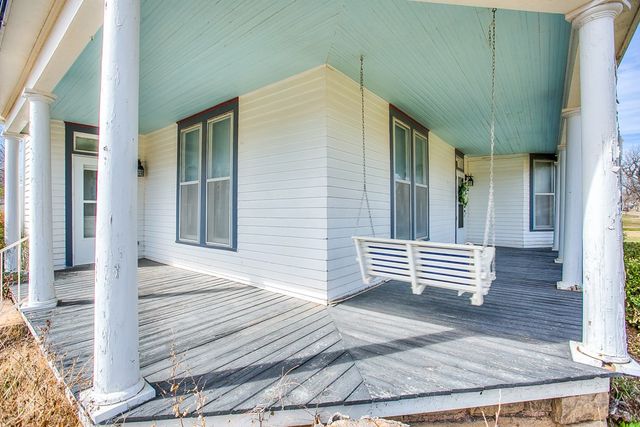 801 N 9th Street, Ballinger, TX 76821