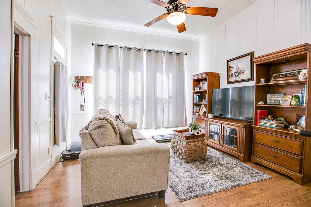 Image 26 of property listing at 801 N 9th Street, Ballinger, TX 76821