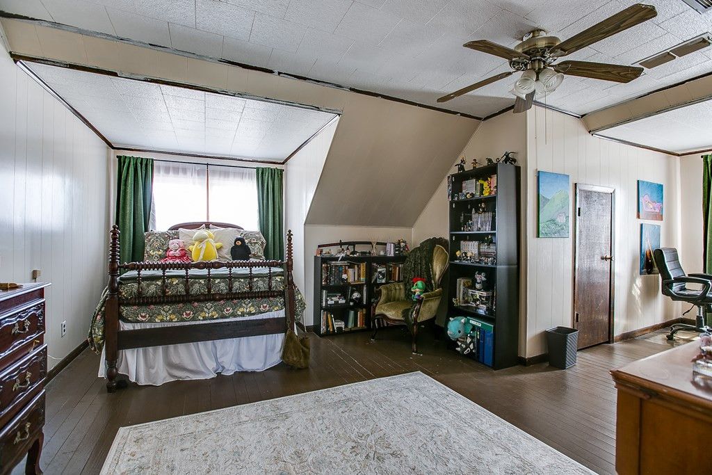 Image 30 of property listing at 801 N 9th Street, Ballinger, TX 76821