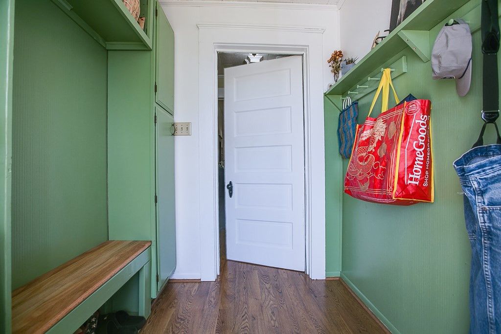 Image 34 of property listing at 801 N 9th Street, Ballinger, TX 76821