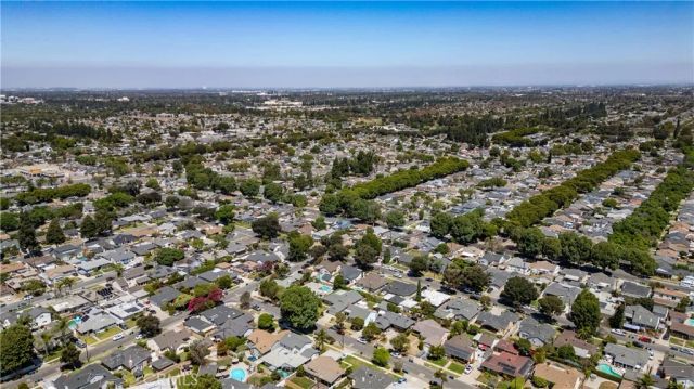 6741 E Huntdale, Long Beach, CA 90808