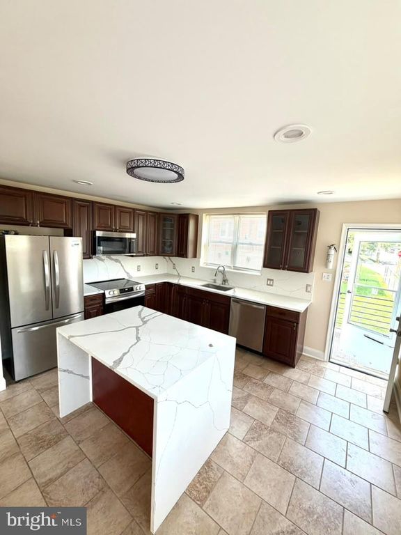 6062 N CAMAC ST, PHILADELPHIA, PA 19141 — photo 4