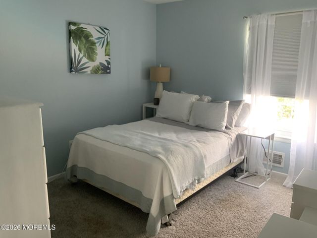 32 Bristlecone Drive, Howell, NJ 07731