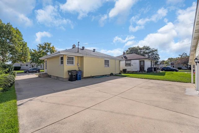 3538 Republic AVENUE, Racine, WI 53405