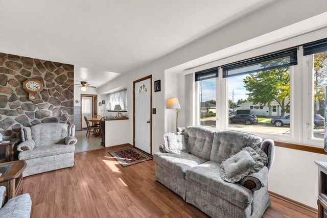 3538 Republic AVENUE, Racine, WI 53405