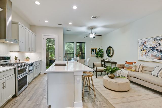 4323 Spicewood Springs RD 10, Austin, TX 78759