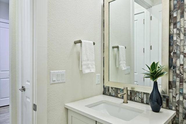 4323 Spicewood Springs RD 10, Austin, TX 78759