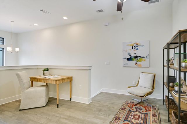 4323 Spicewood Springs RD 10, Austin, TX 78759