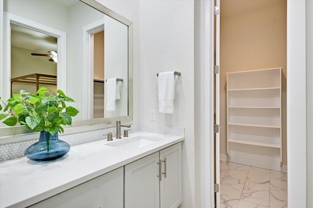 4323 Spicewood Springs RD 10, Austin, TX 78759