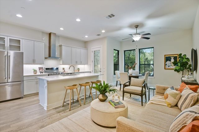 4323 Spicewood Springs RD 10, Austin, TX 78759