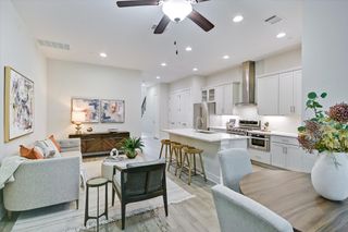 4323 Spicewood Springs RD 10, Austin, TX 78759