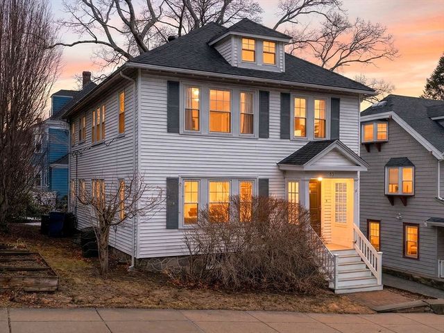 83 Newburg St 1, Boston, MA 02131