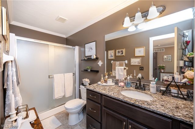 1383 Cross Cove, Austintown, OH 44515