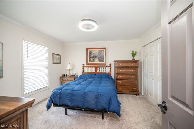1383 Cross Cove, Austintown, OH 44515