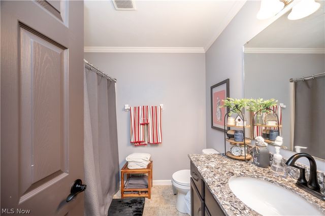 1383 Cross Cove, Austintown, OH 44515