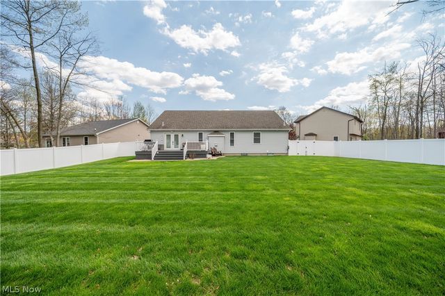 1383 Cross Cove, Austintown, OH 44515