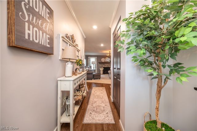 1383 Cross Cove, Austintown, OH 44515