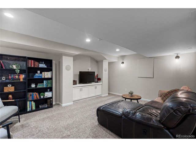 10250 Rotherwood Cir, Highlands Ranch, CO 80130