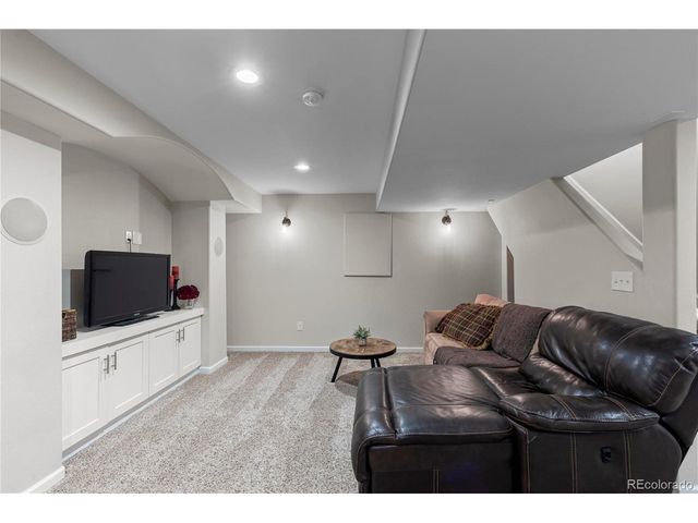 10250 Rotherwood Cir, Highlands Ranch, CO 80130