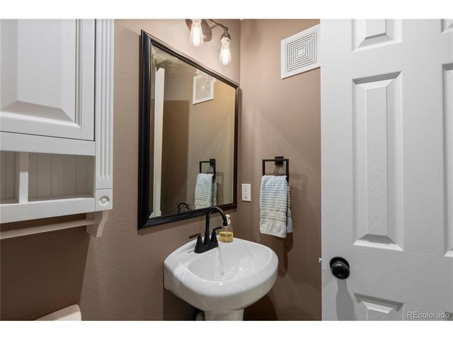 10250 Rotherwood Cir, Highlands Ranch, CO 80130