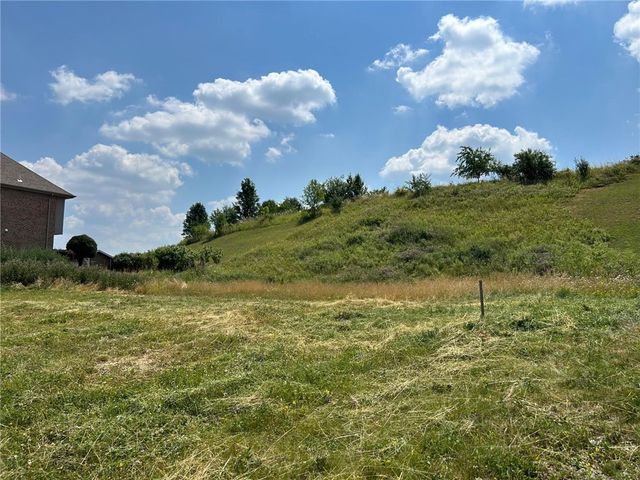 3016 Chestnut Ridge Dr, Jefferson Hills, PA 15025