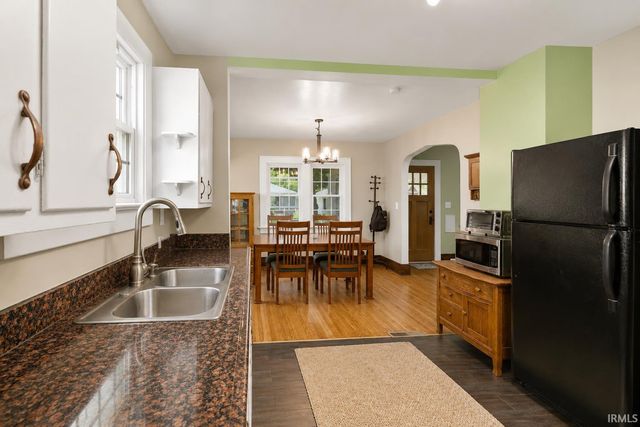 821 Pemberton Drive, Fort Wayne, IN 46805