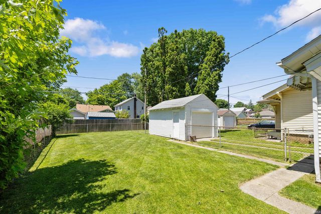 821 Pemberton Drive, Fort Wayne, IN 46805
