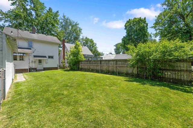 821 Pemberton Drive, Fort Wayne, IN 46805