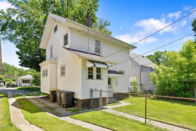 821 Pemberton Drive, Fort Wayne, IN 46805